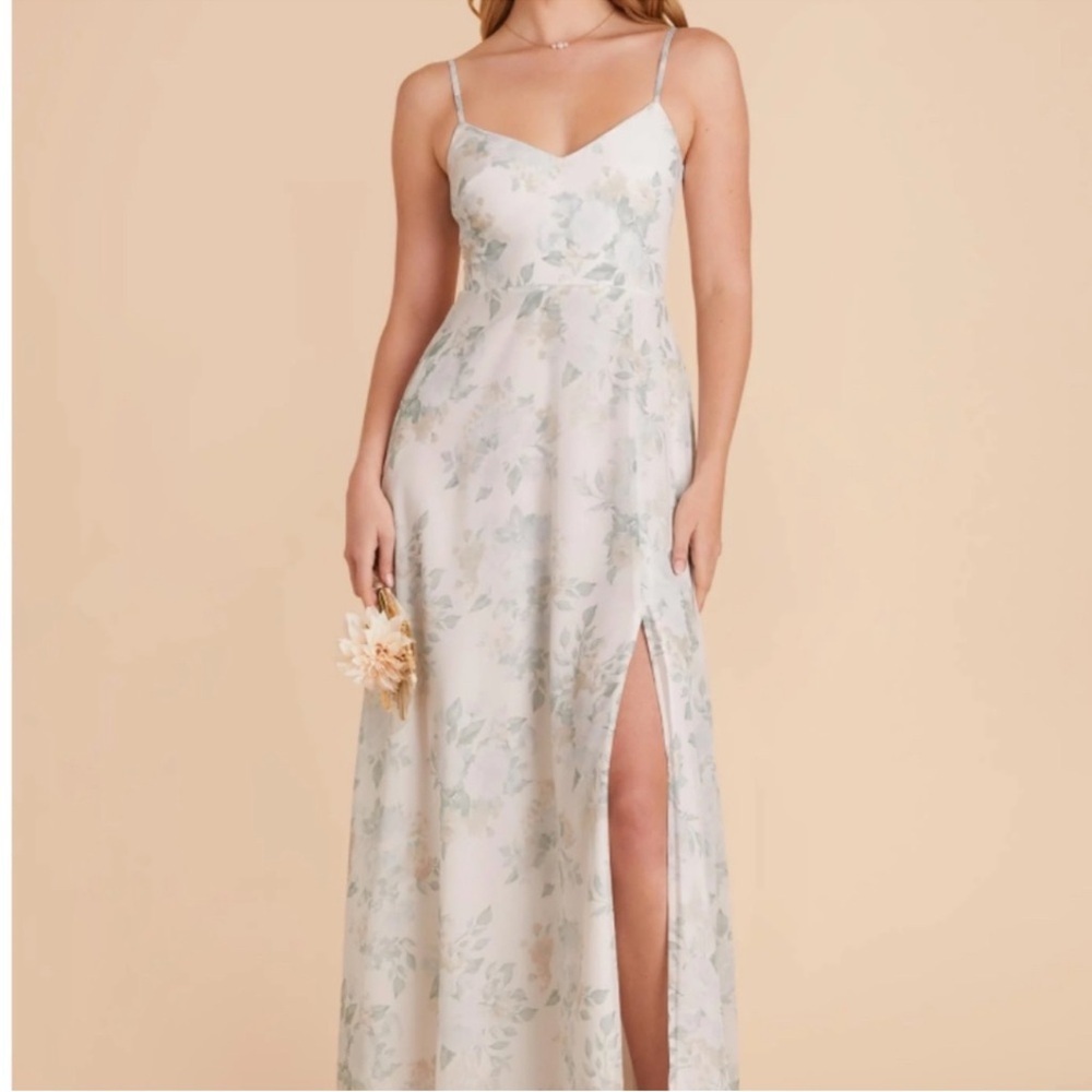 Birdy Grey Devin Convertible Dress in Dusty Blue Floral
Size Med